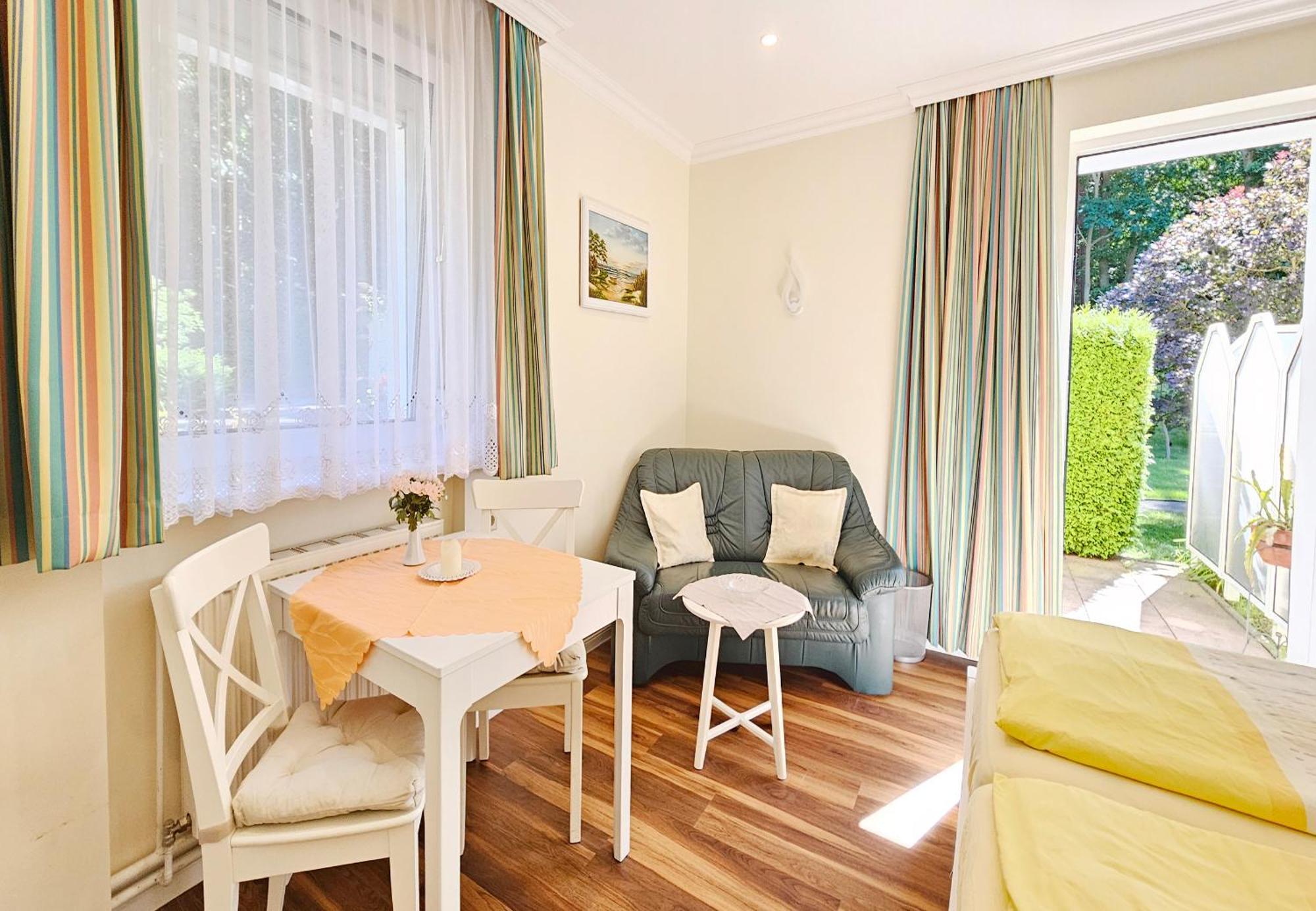 Haus Am Wald Daire Heringsdorf Dış mekan fotoğraf