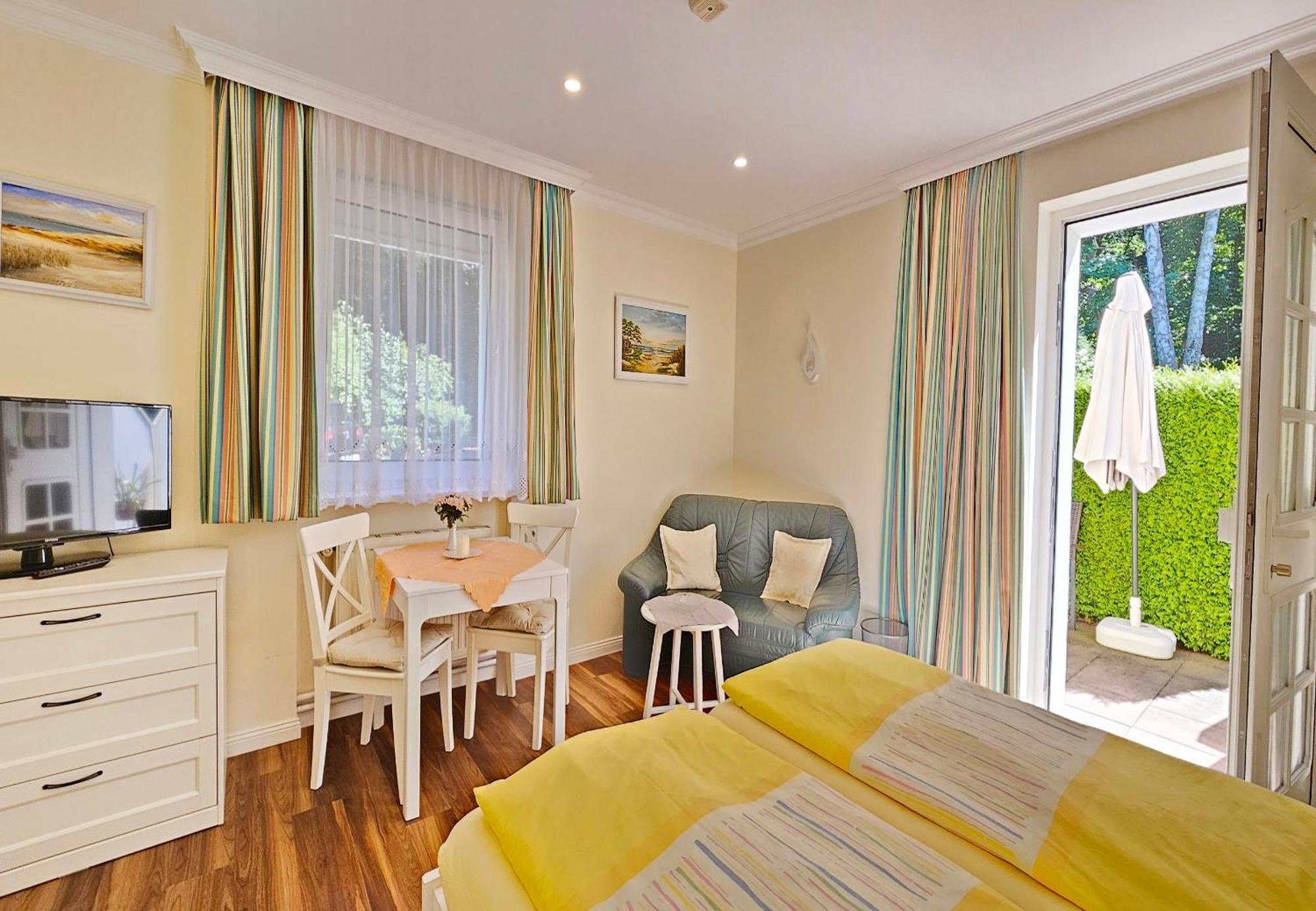 Haus Am Wald Daire Heringsdorf Dış mekan fotoğraf